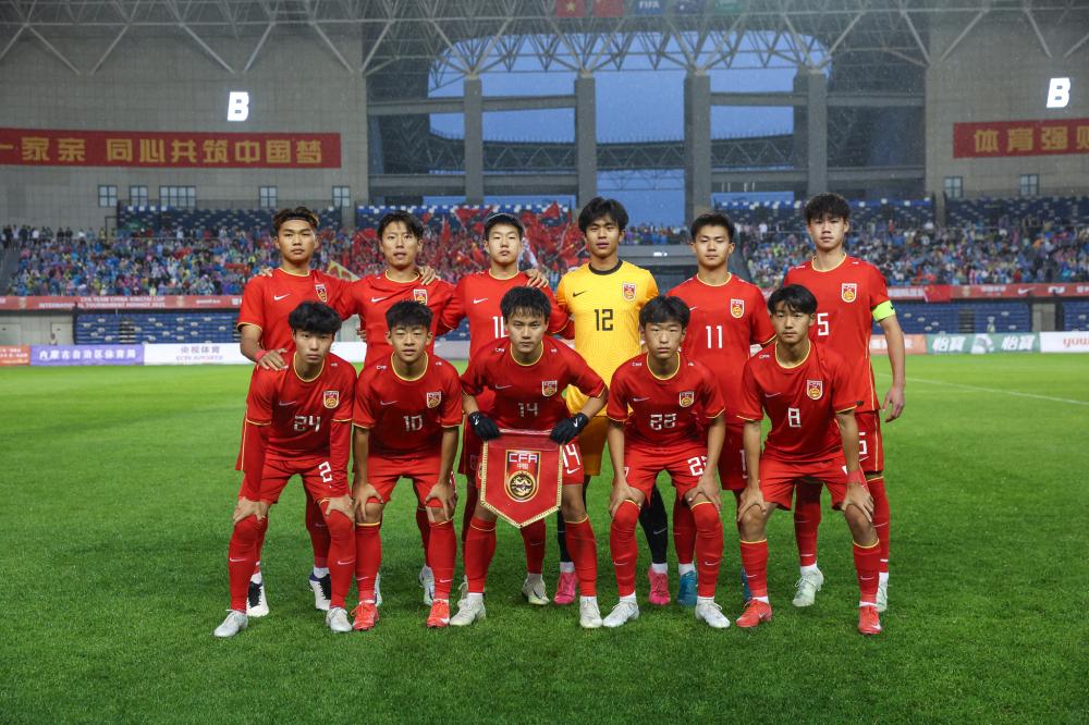马杜埃凯vs布鲁日全场数据：射门4次进2球，成功过人3次
